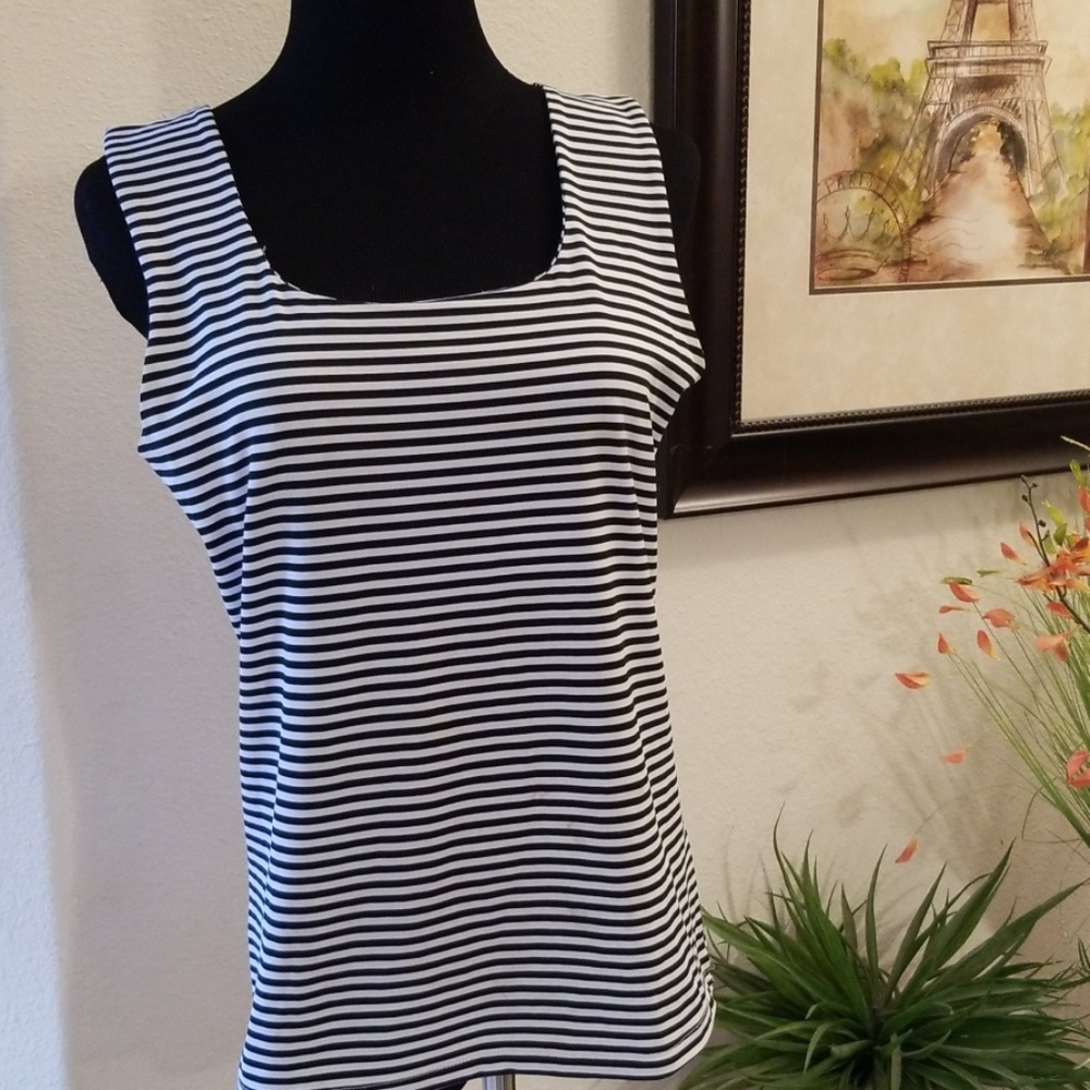 BAR III Classic Black and White tank top, size L